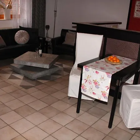 Wohnen In Einer Privatstrasse Apartmán