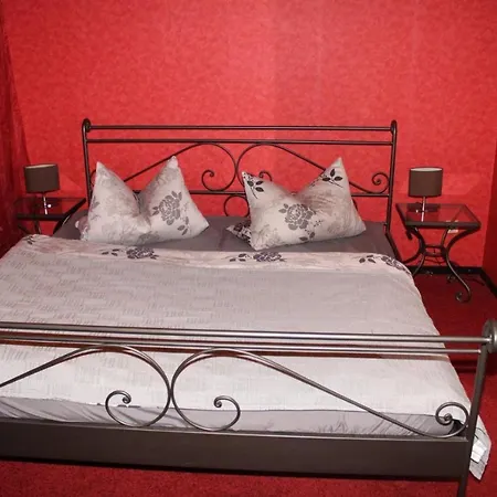 Wohnen In Einer Privatstrasse Apartmán