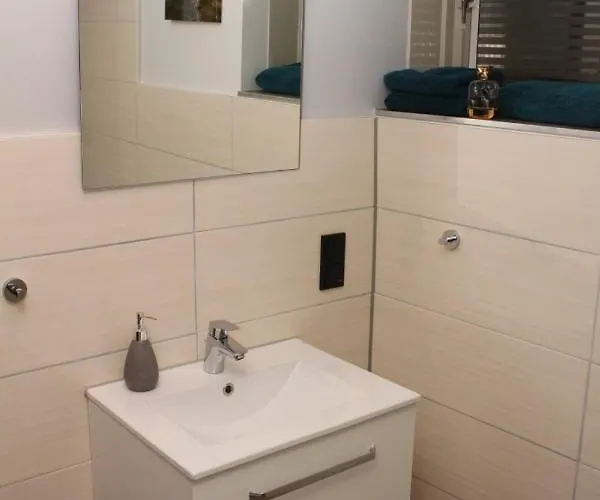 Wohnen In Einer Privatstrasse